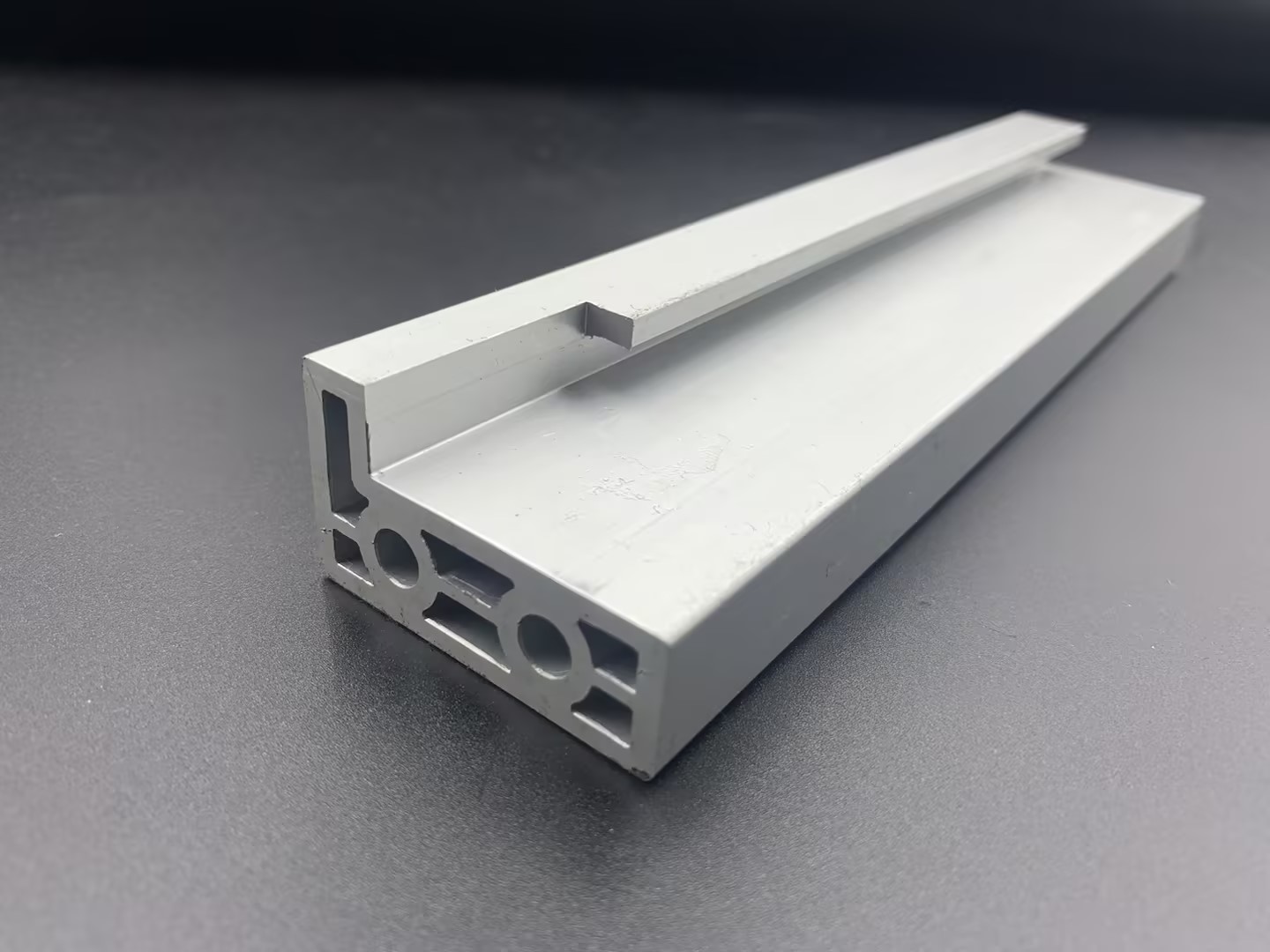 菠萝视频网站新能源汽車配件